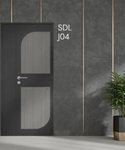 J04